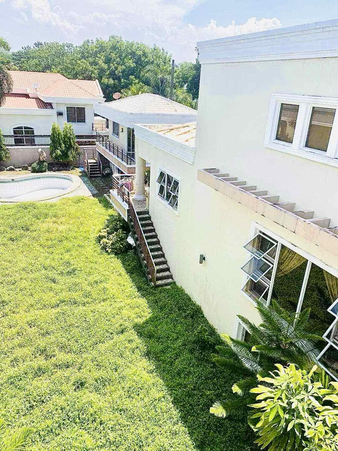 House & Lot for Sale in HILLSBOROUGH - Image# 2