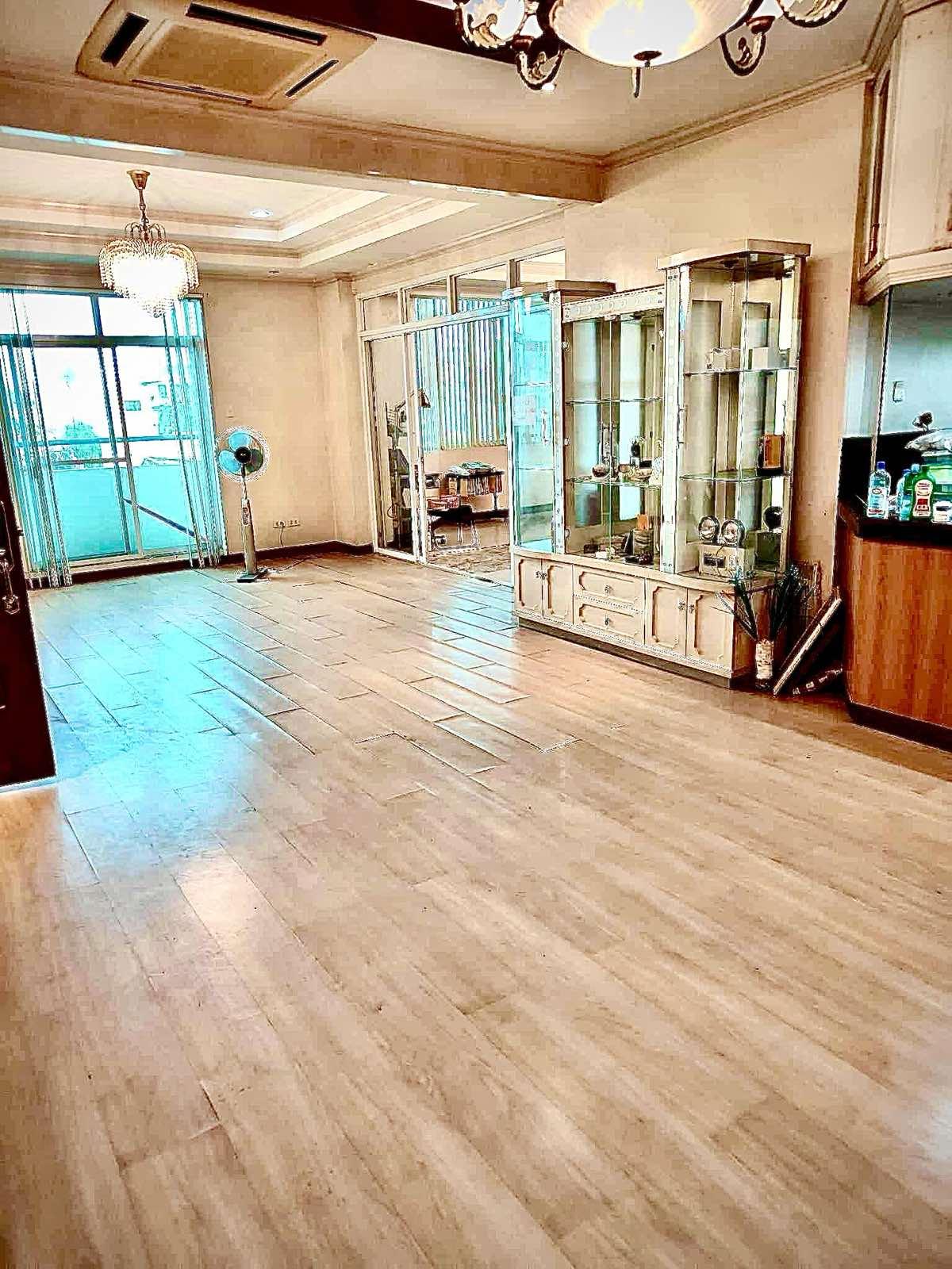 4-Storey Building in Mandaluyong - Image# 5
